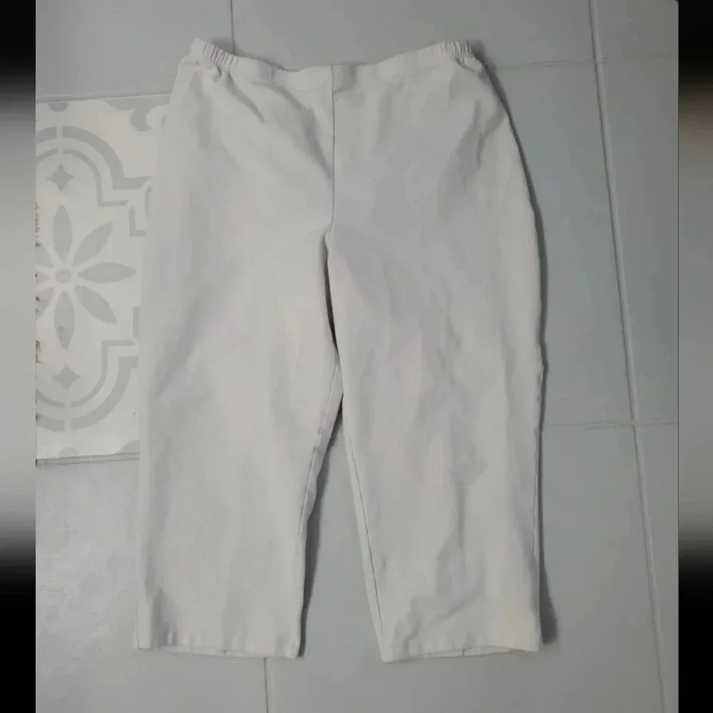 Women with Control capris